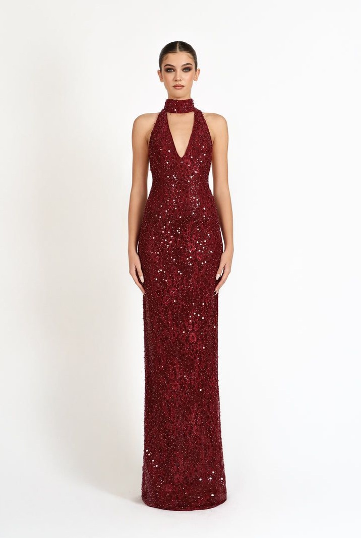 Khanum’s Neon Elegance: Vintage Glam for the Bold & Unapologetic Soul 🪩 💙 🌃 570