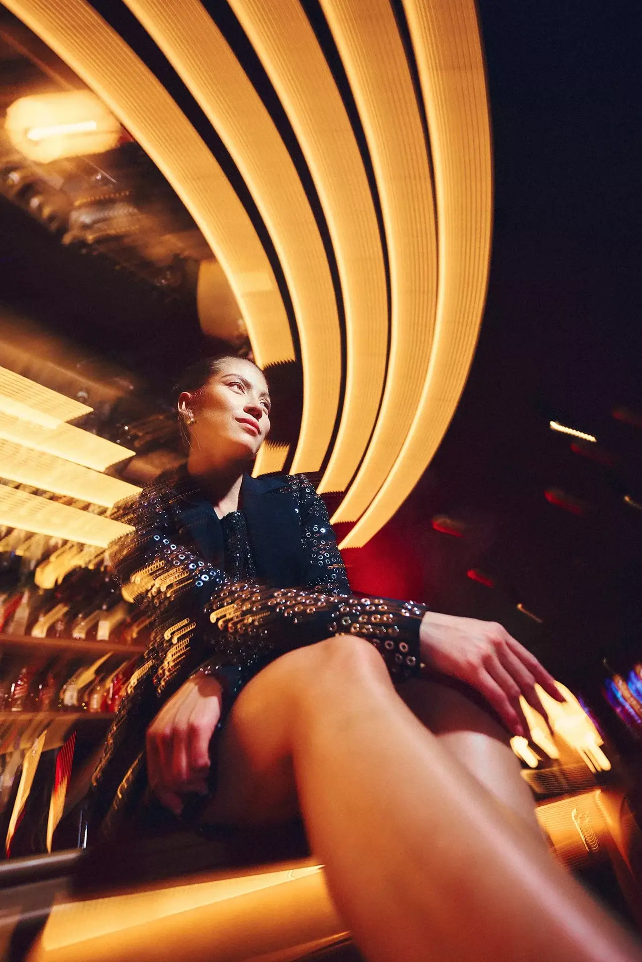 🖼️ 🎨 Neon Barrière Glam: Vintage Party Vibe & Game Art Elegance | design inspiration daily