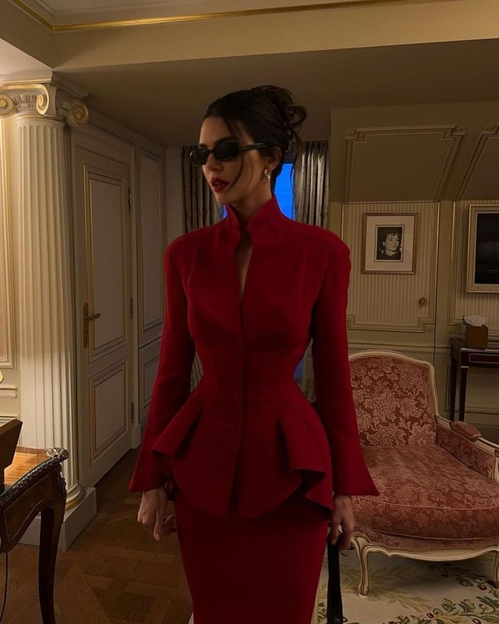 🦋 🕯️ Neon Glamour Vibes with Kendall Jenner’s Vintage Party Aesthetic | art of l 761