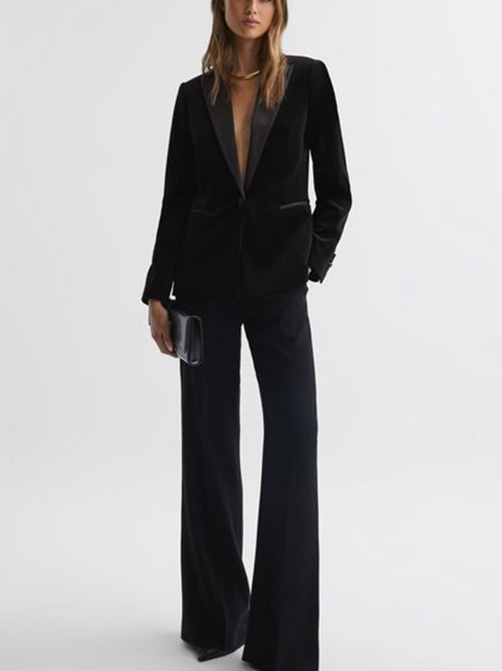 Neon Glamour: Vintage-Inspired Tuxedo Elegance for Bold Nights • 🤍 🖤 🌹 731