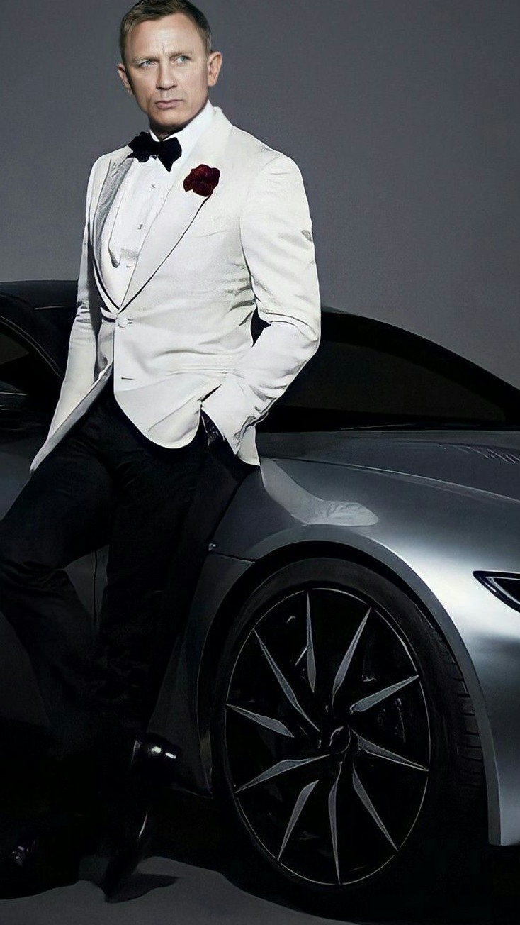 🖤 🦋 style study session ✦ Neon Visions of 007: Glitch Art Meets Retro Glam 680