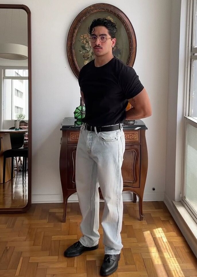 ✦ aesthetic archive ✦ Neon Dreams in Vincenzo Saggio’s Vintage Gaming Aesthetic  467