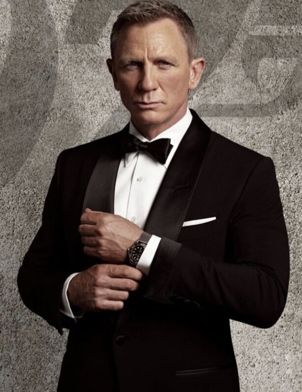 art of living well: Neon Nostalgia: Luxe Party Vibes in Retro Game Art 🎨 📍 954