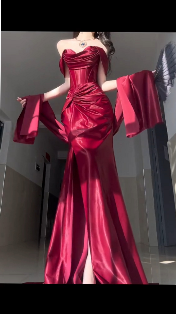 art of living well: 📍 🔸 Burgundy Gown Glow Vintage Neon Art 835