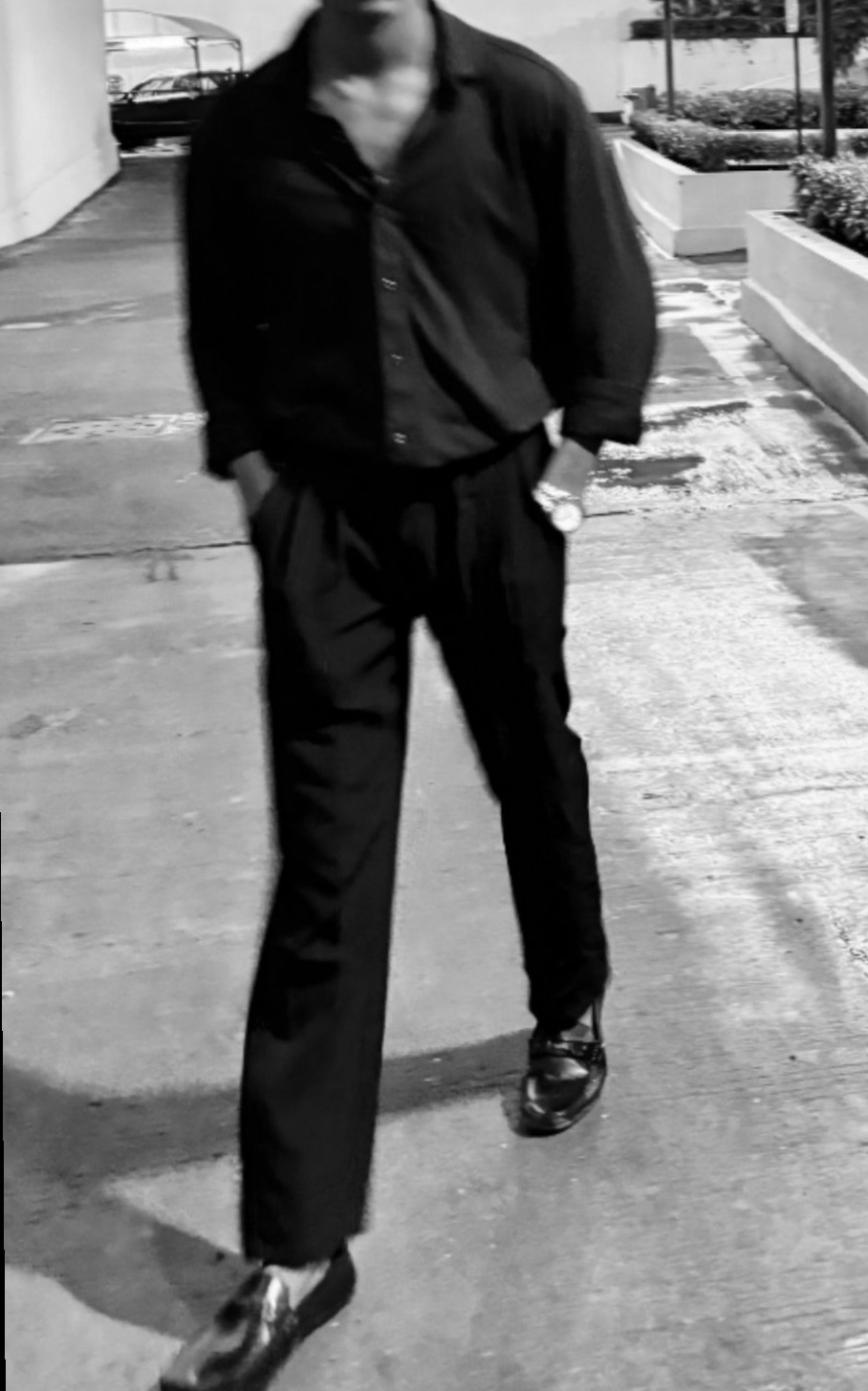 👢 beauty in details ✦ Neon Elegance: Timeless Party Vibes in Vintage Glam 911