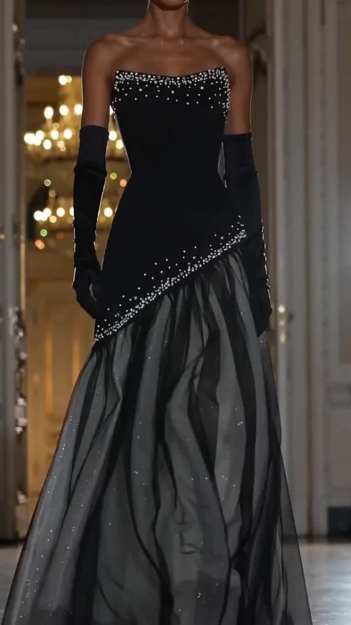 Black Tulle Strapless A-Line Gown with Neon Accents and Vintage Elegance 🤍 🕯️ 593