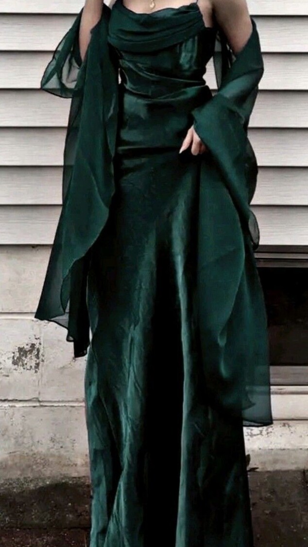 🦋 🥂 🦋 ⟡ Burgundy Whispers of Timeless Evening Elegance 674