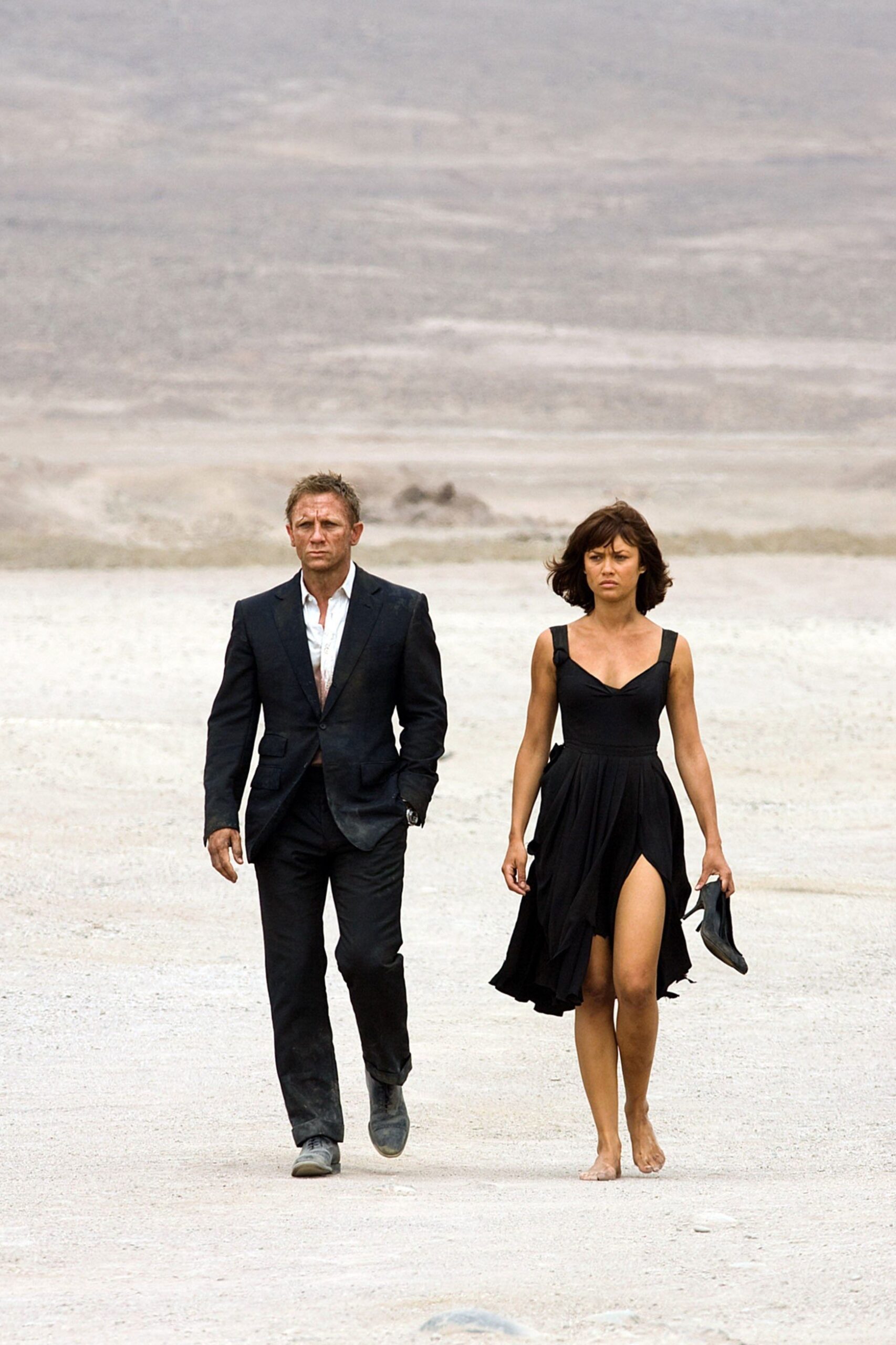 💜 🎆 ⟡ Buttoned-Up Bombshells in Neon Luxe: 11 Vintage Vixens Who Own the Party 527