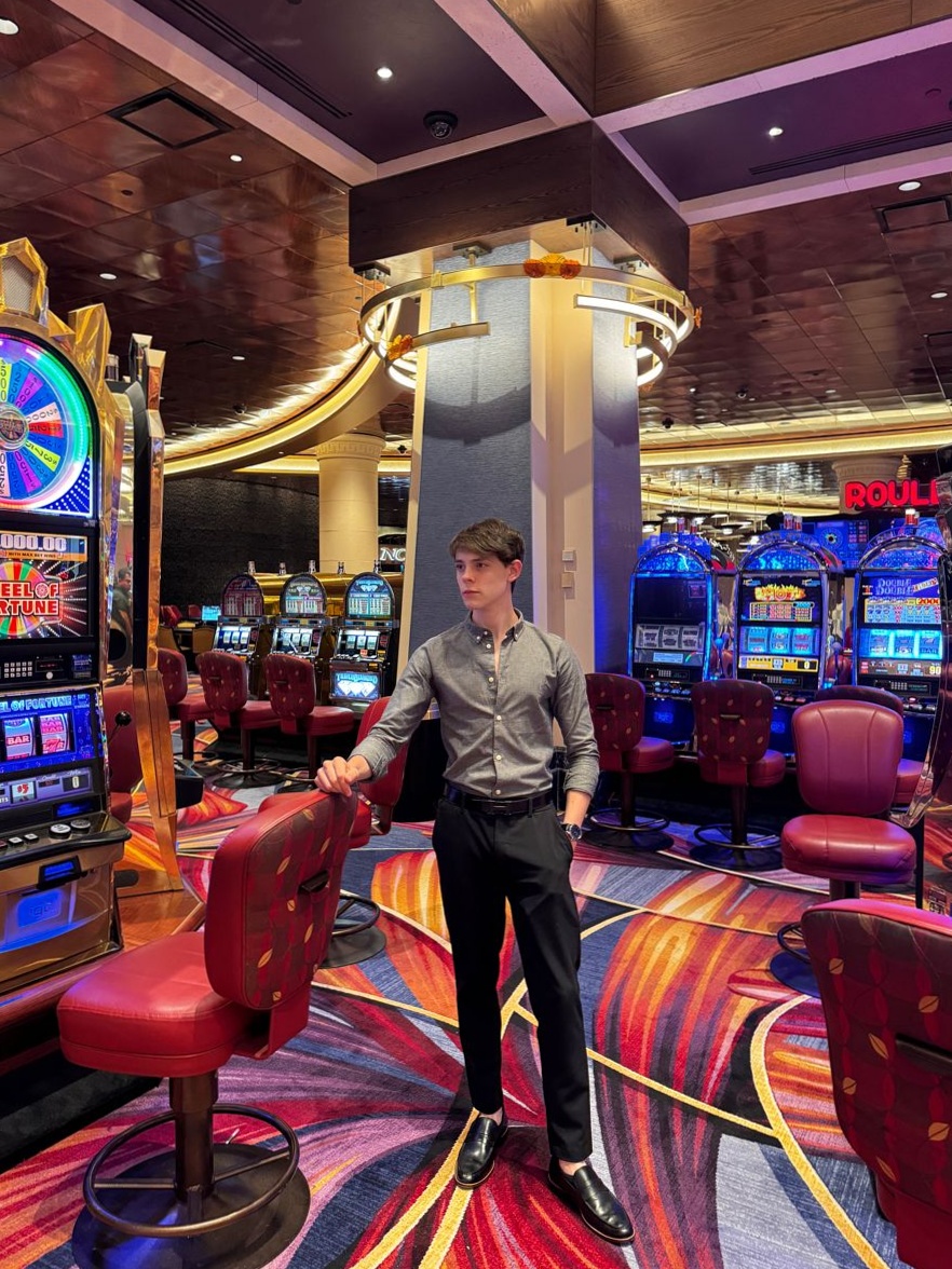 creative corner ✧ Neon-Gilded Vintage Glam for Retro Runway Looks 🌸 🍂 132