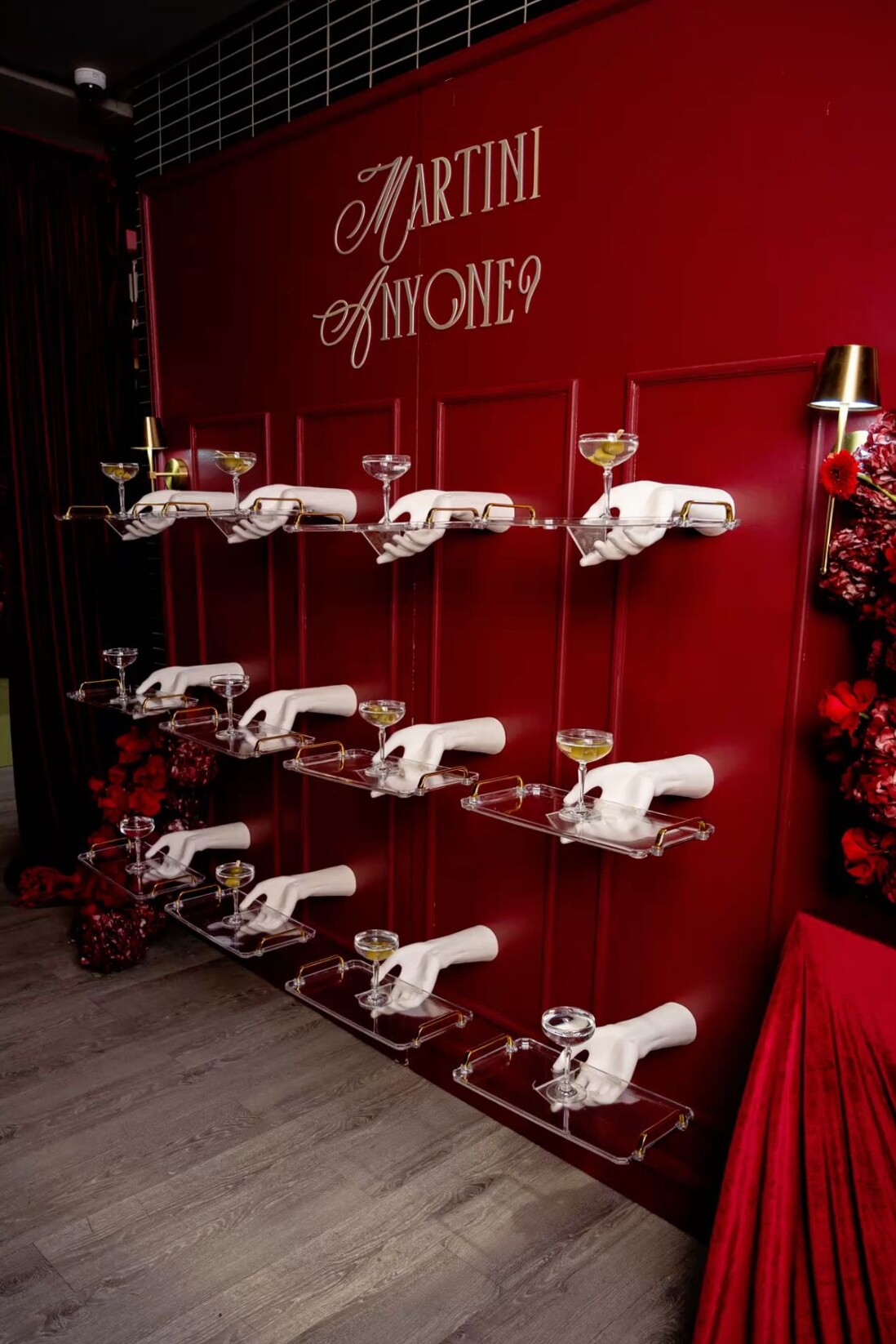 🌹 🥂 Custom Martini Neon Gallery | Vintage Theme Queens | Glow-In-The-Dark Drink  766