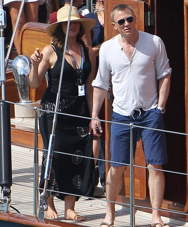 🌻 🍂 Daniel Craig Smirks as Bérénice Marlohe Seduces in Neon-Lit Glamour | design 513