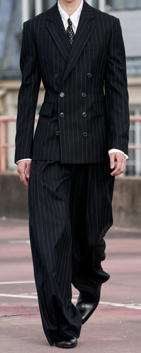 Dries Van Noten Spring 2023 Menswear: Neon Whispers of a Vintage Night — 🔮 💟 152