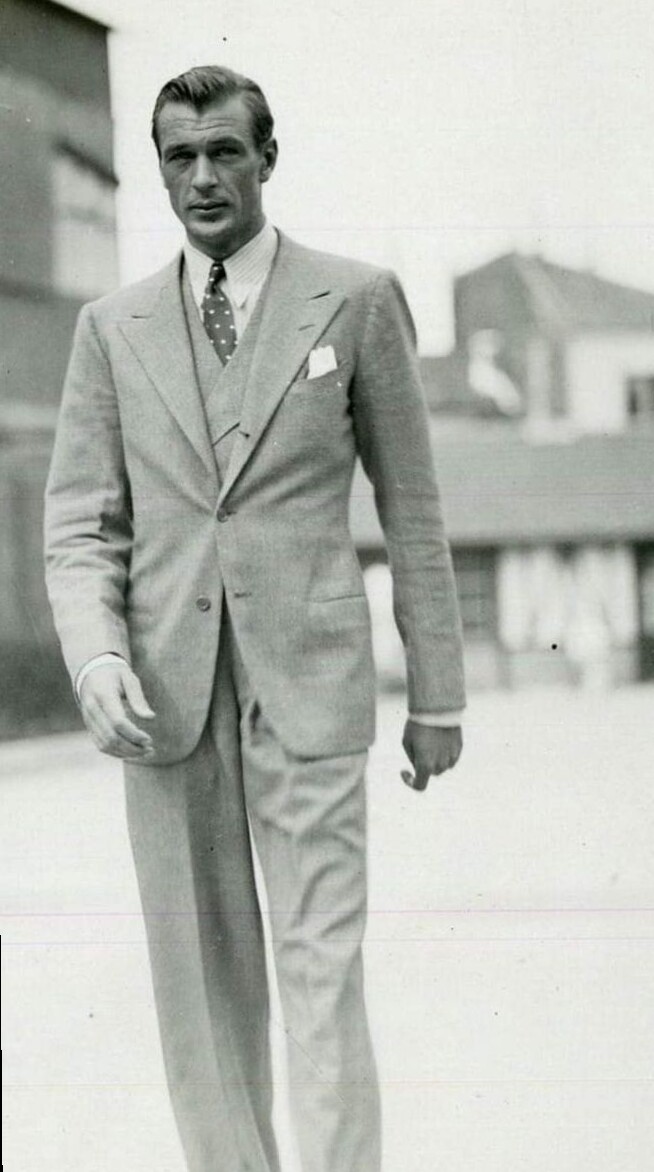 Edwin Bickel Neon Nostalgia: Luxe Party Visions | 💅 creative luxury feed 357