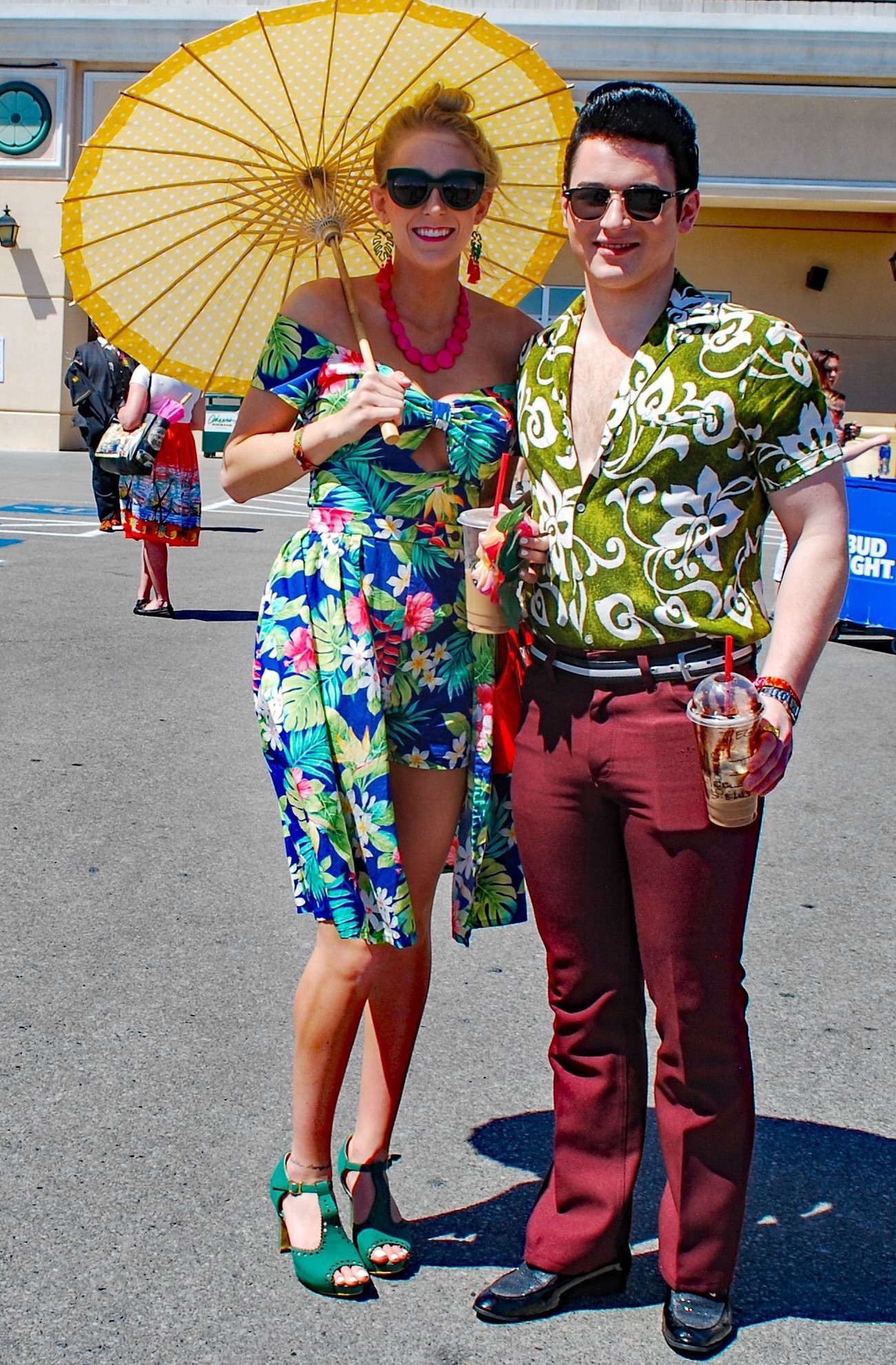 Glowing Nights: Unwrap Radiant Rewards & Vintage Glamour • 🥂 💎 464