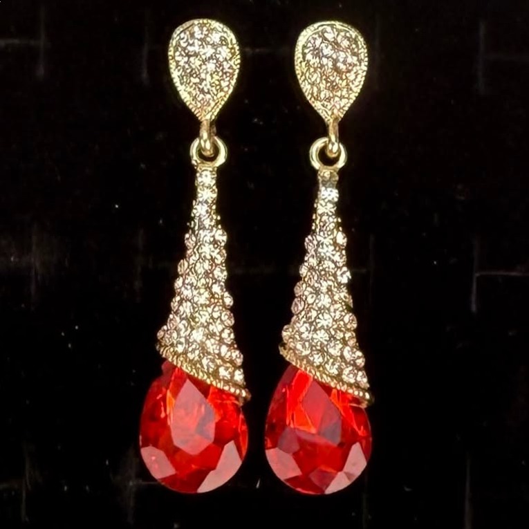 Gorgeous Goldtone Red Bling Earrings for Holiday Elegance 🎆 🌃 449