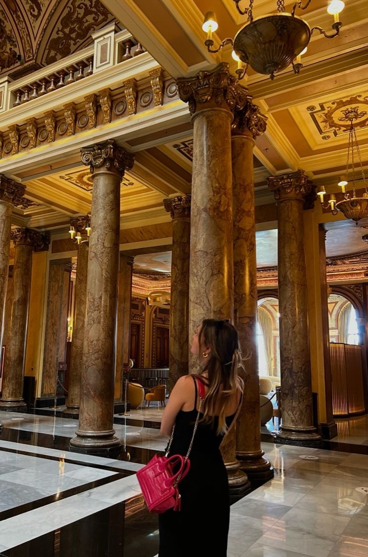 🖤 ✨ inspiration inbox ✦ Neon Dreams: Vintage Glam Party Looks 257