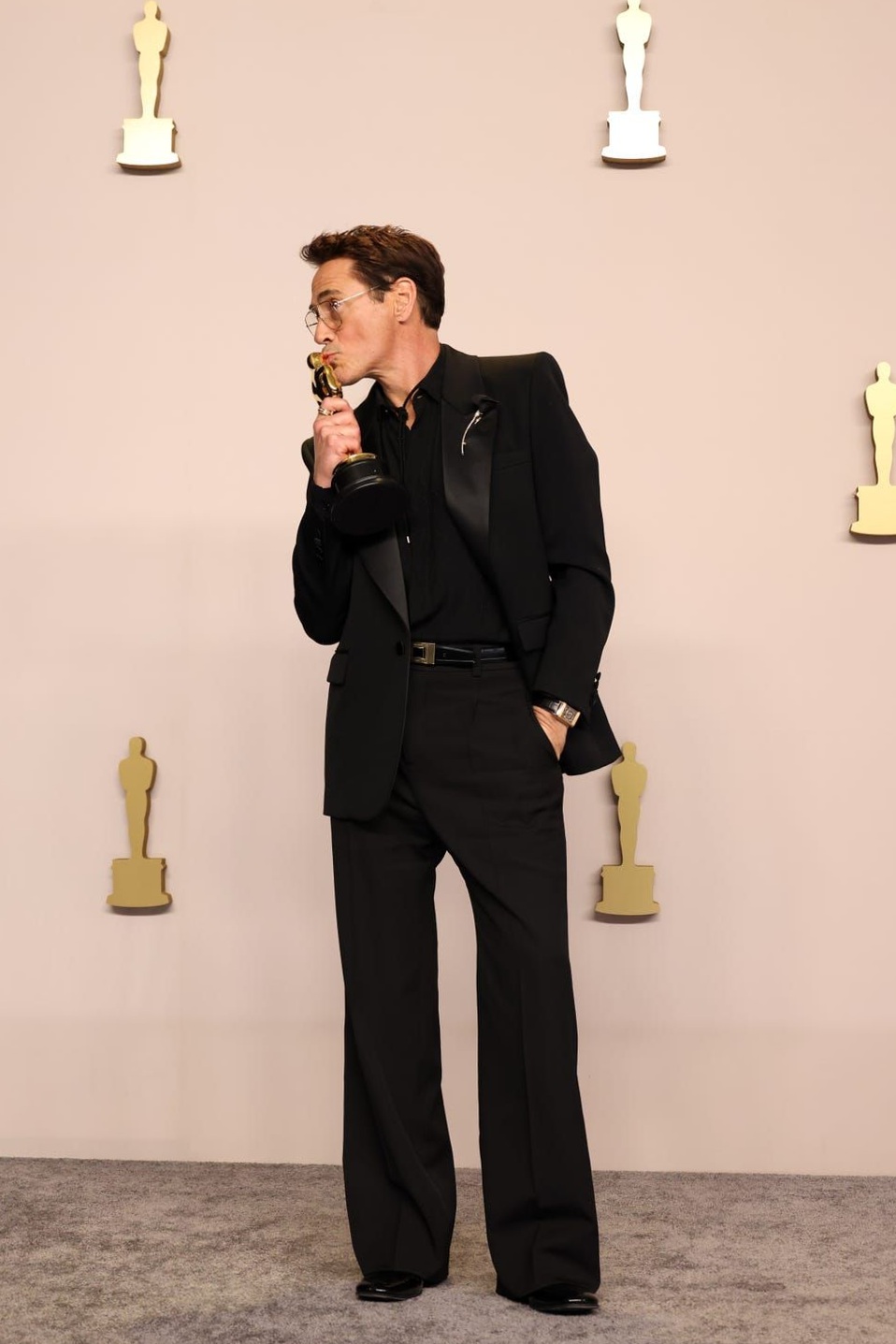 🎪 🗝️ ✦ Neon Dapper Styles from the 2024 Oscars Red Carpet 877