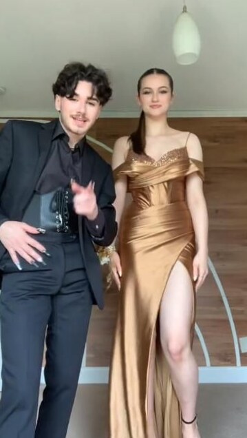 🌴 Neon Dreams: Vintage Glamour Meets Game Art 547