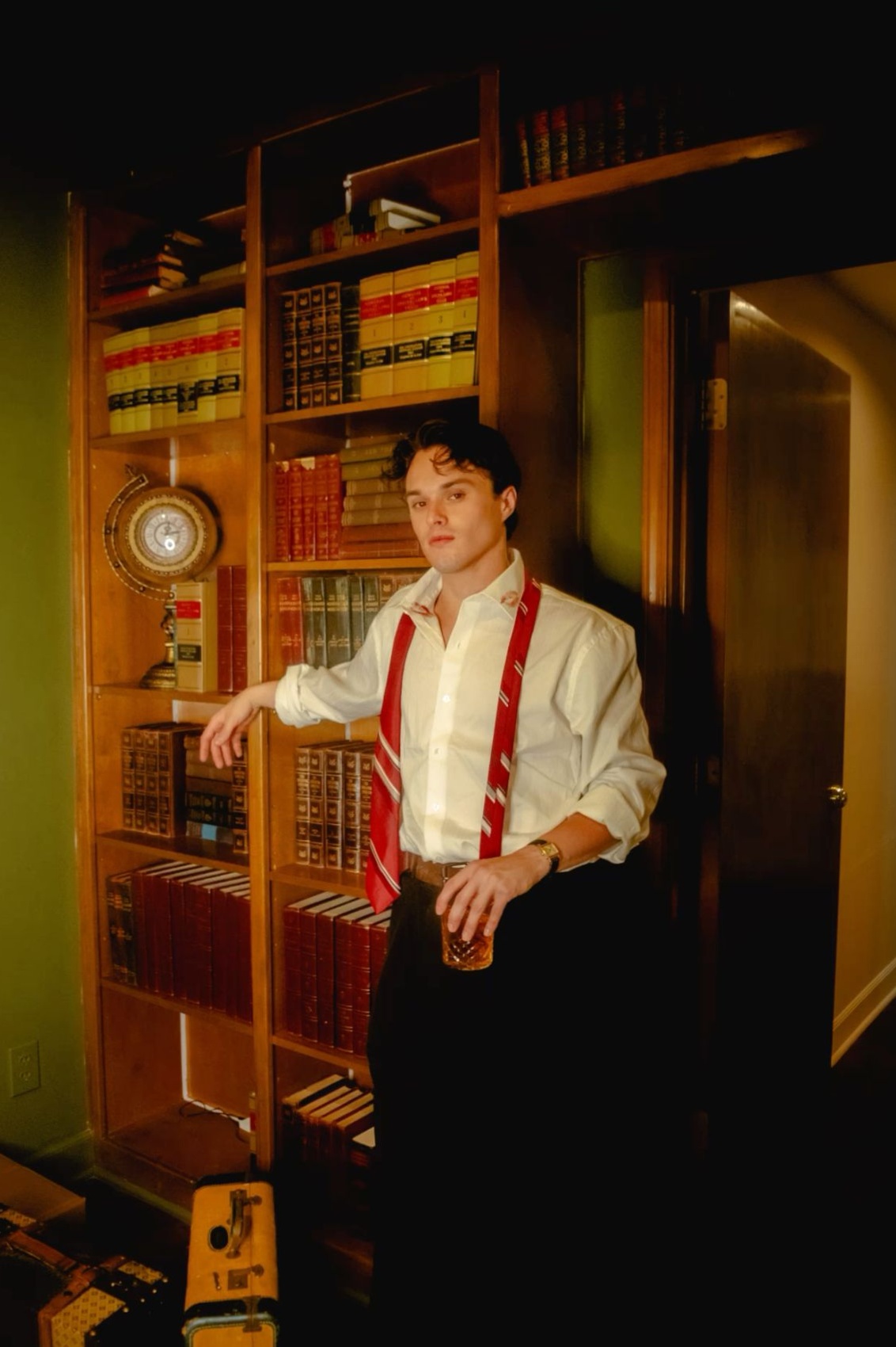 👒 Neon-Eclipse: 90s Luxury Reverie in Digital Dreams — aesthetic edit 987