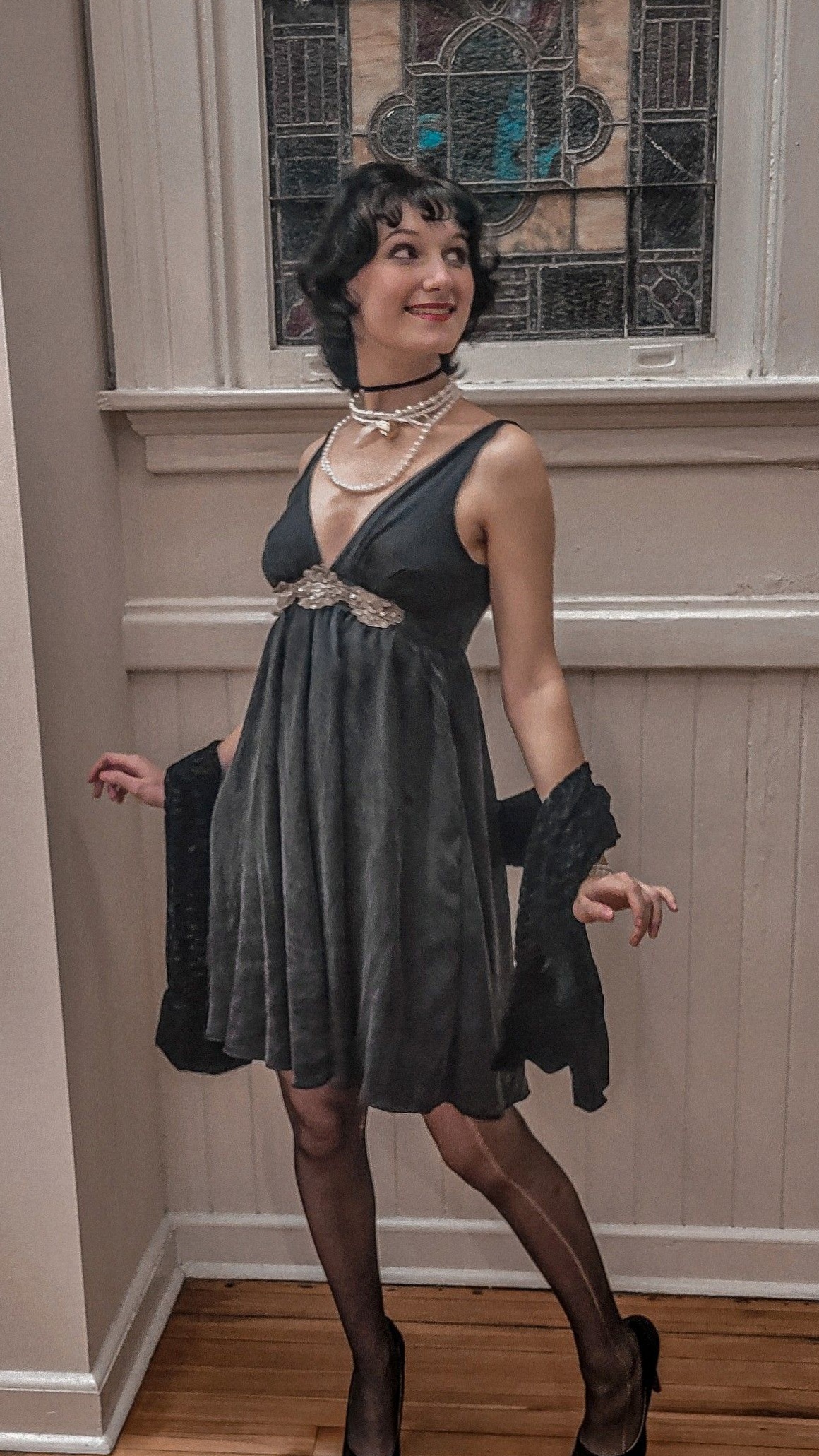 Neon Elegance: 20s Glamour & Vintage Party Visions | 🌷 🌵 🌵 visual vocabulary 361