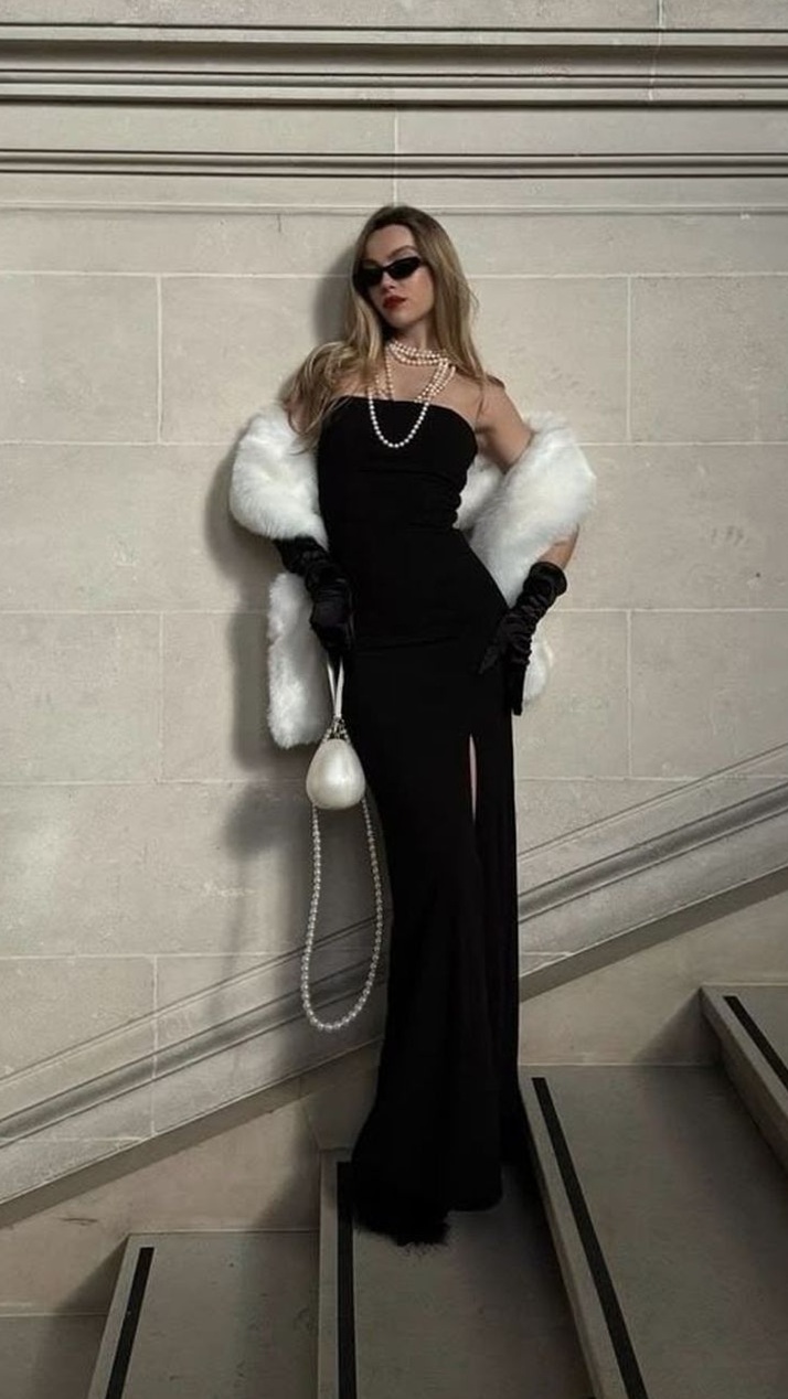 🎞️ 🎭 🎞️ ⟡ Neon Elegance: 22 Party Looks for a Glam Game Night 438