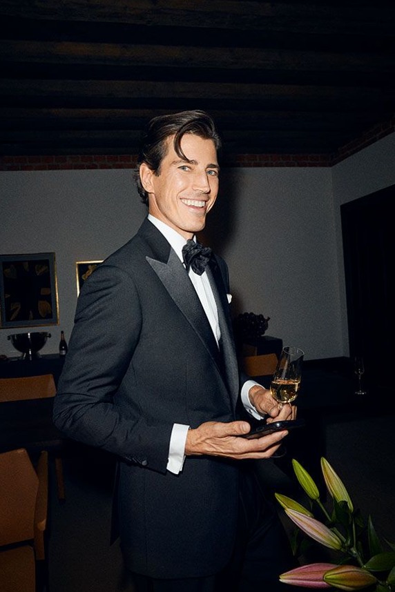 ⊹ Neon Elegance: The Timeless Tuxedo Decoded ⊹ 🎪 📻 613