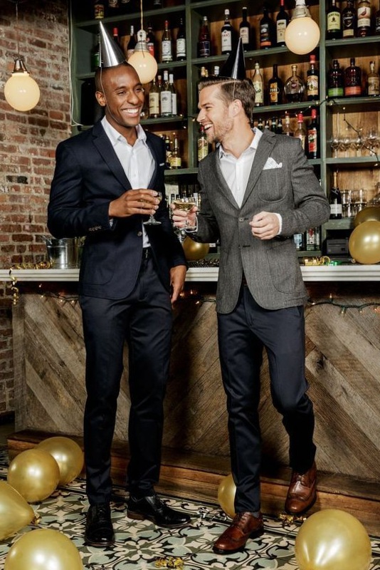 Neon-Espresso Suits & Velvet Whiskey Cozies: 2023’s Electric Men’s Cocktail Vibe 837