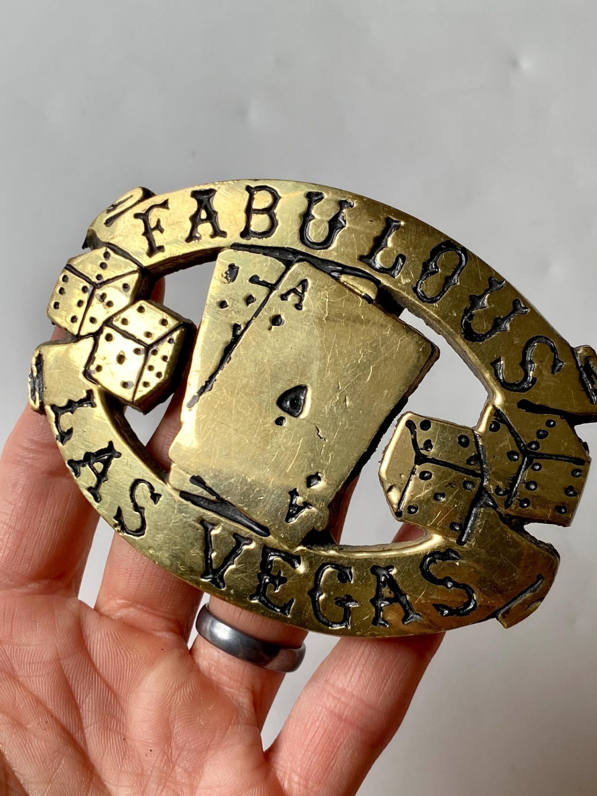 🕰️ 🎪 Neon-Etched Gilded Belt Buckle: Retro Vegas Glamour 238