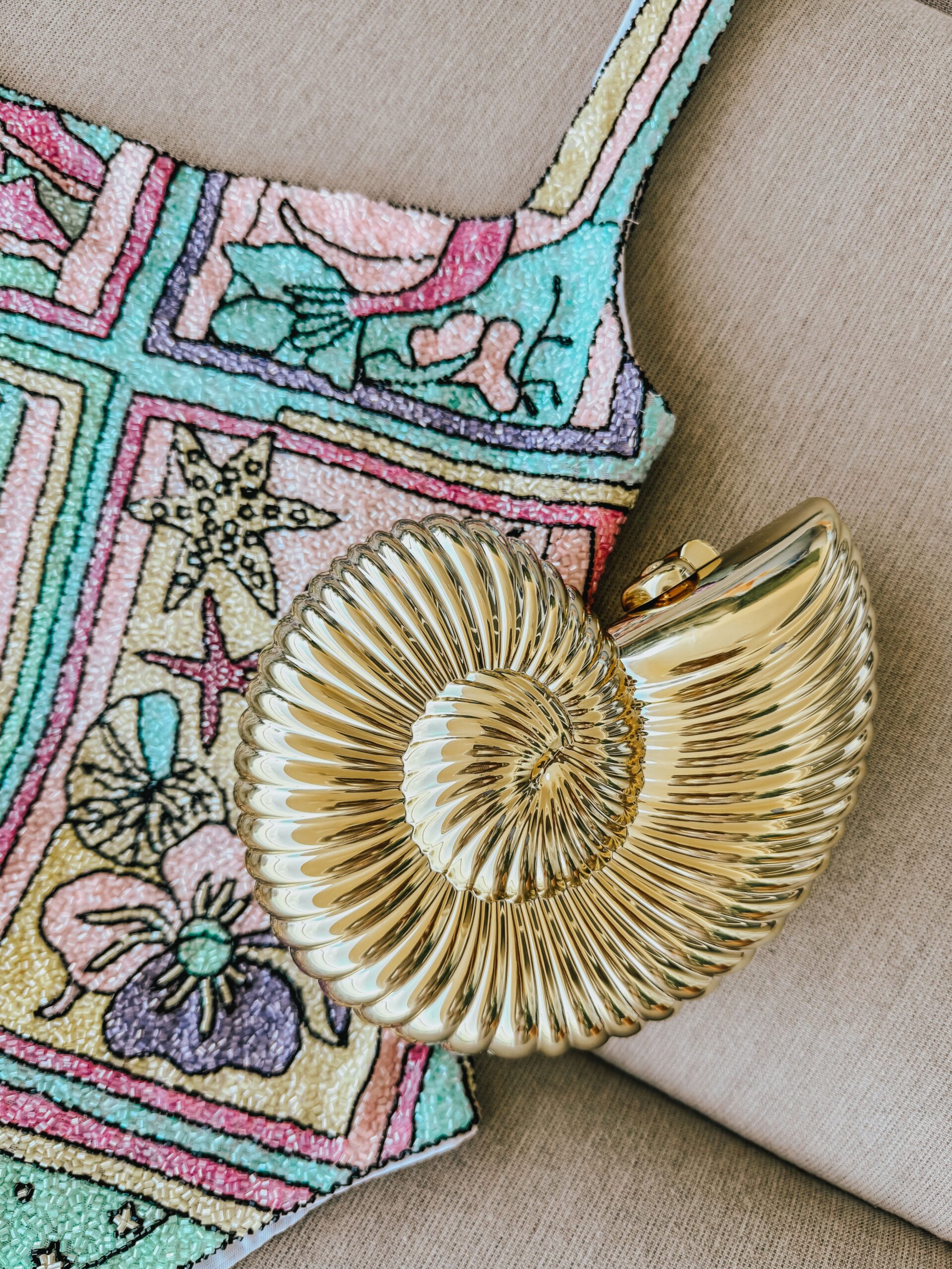 Neon Glamour: Curated Luxe Finds by Top Influencers — 🍃 🍃 182