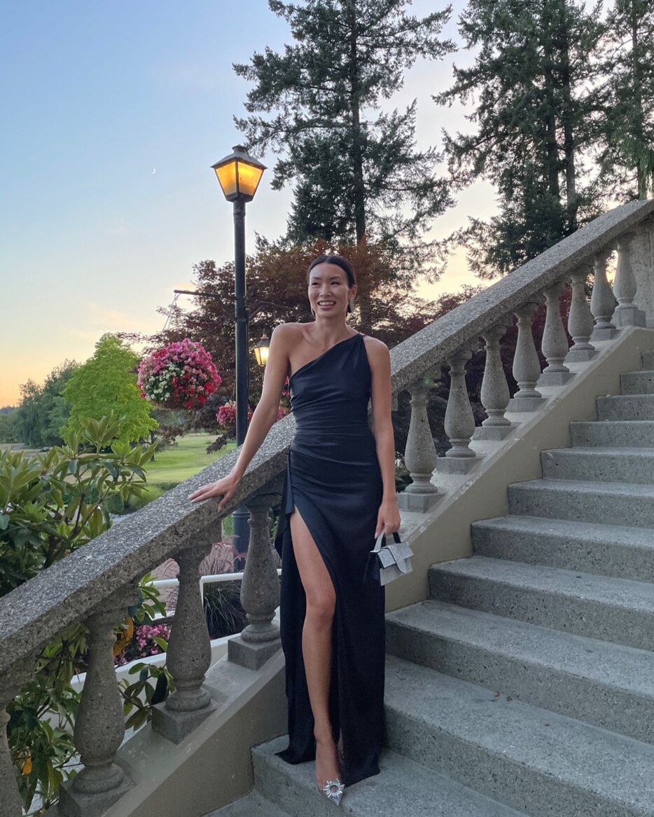 Neon Glamour: Vintage Black Tie Elegance for Weddings — 👠 906