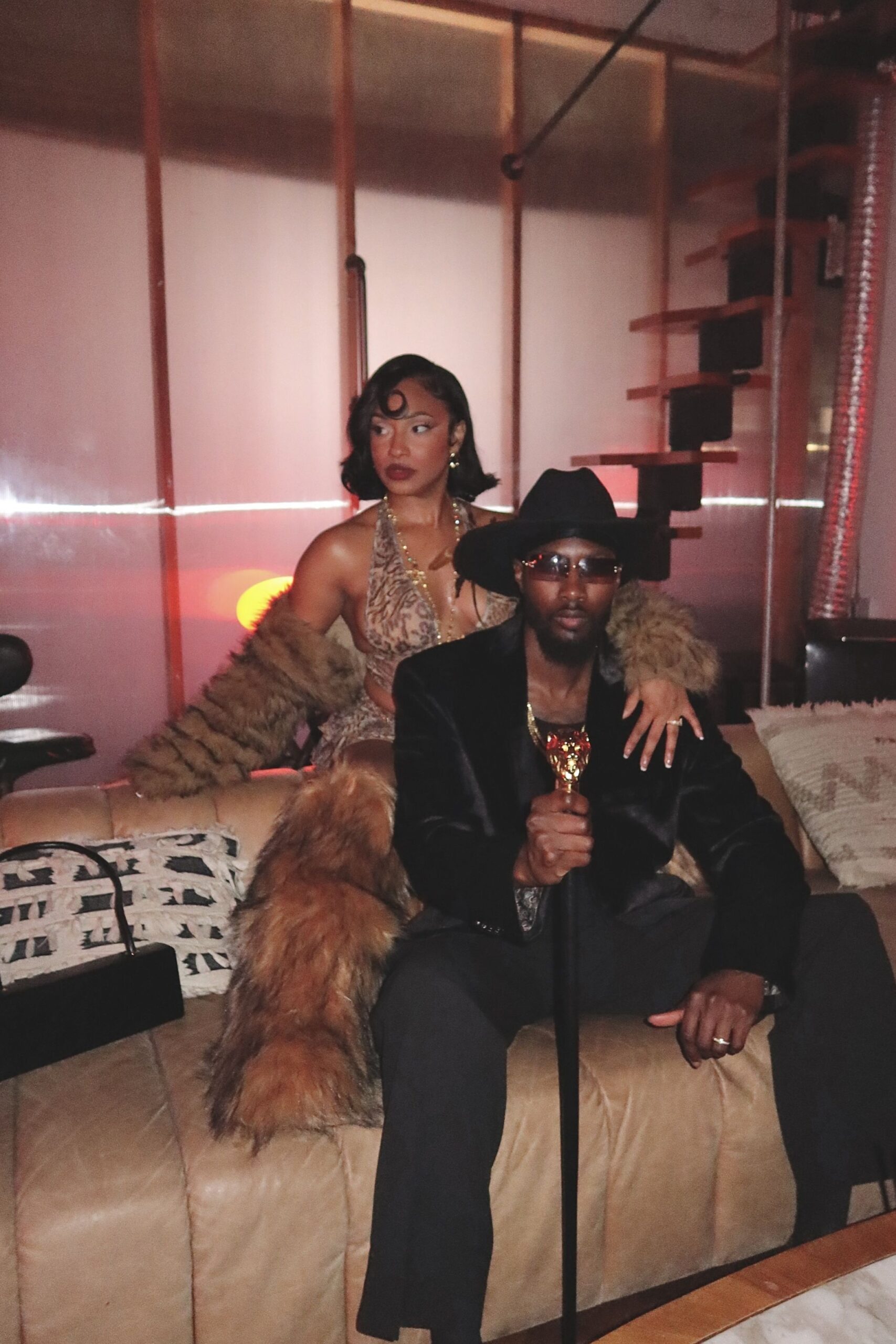 🧿 🖼️ Neon Glow 70s Party Wear for Men & Women in Luxe Game-Chic Style 100