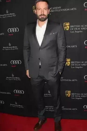 🎊 Neon-Glow Suits & Vintage Vibe Men’s Cocktail Styles for Bold Nights | creativ 659