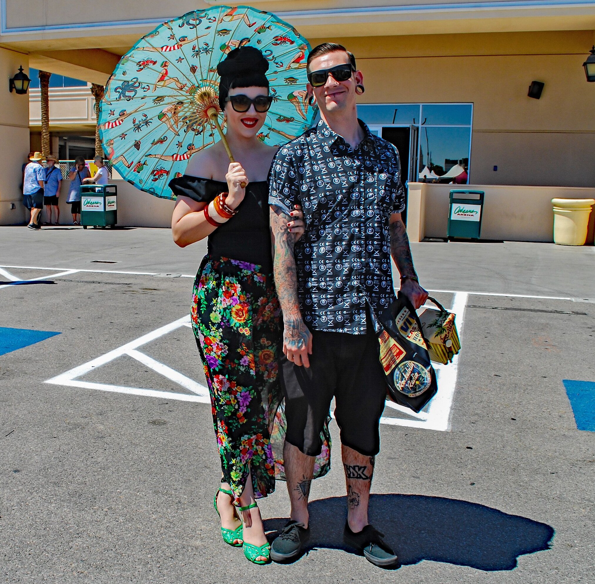 🌴 | Neon Grease: Vegas Vrooms & Retro Vixens 2019 | retro glamour inspiration 426