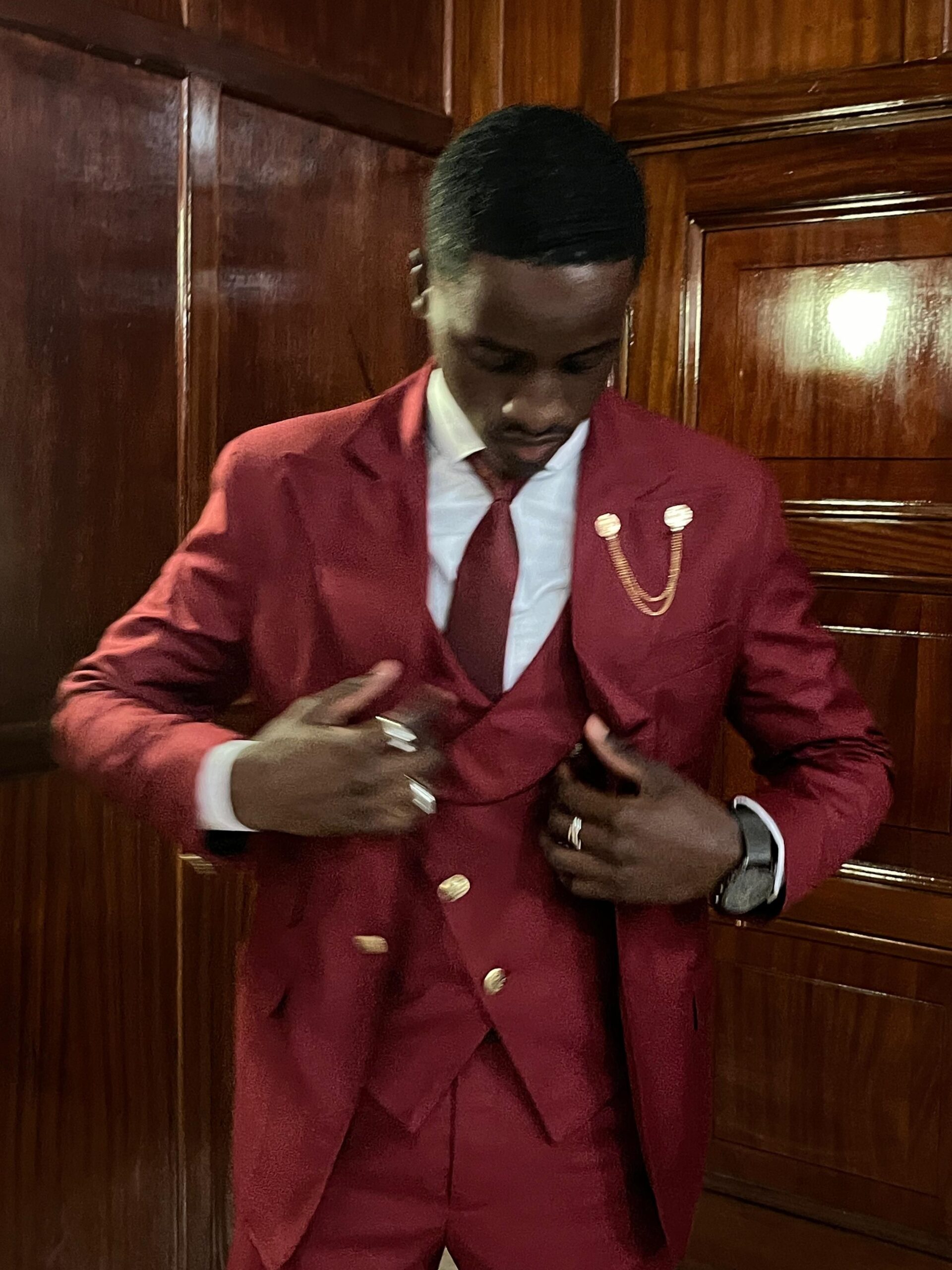 ⊹ Neon Noir Vibe: Smooth Criminal Glam in Retro Game Art ⊹ 👠 194