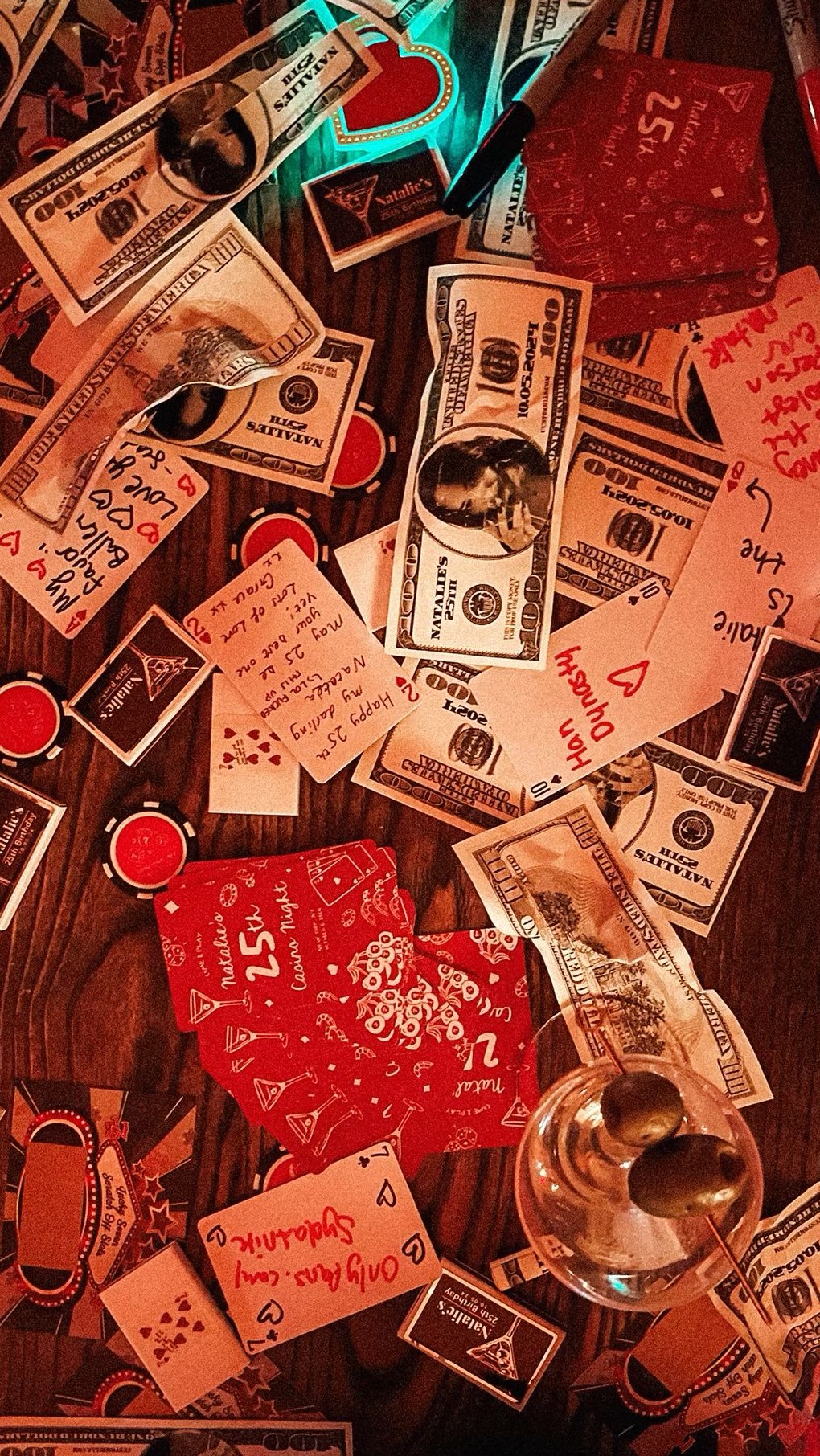 Neon Nostalgia: 25th Birthday Glam in Vintage Vibe 🎯 🪄 538