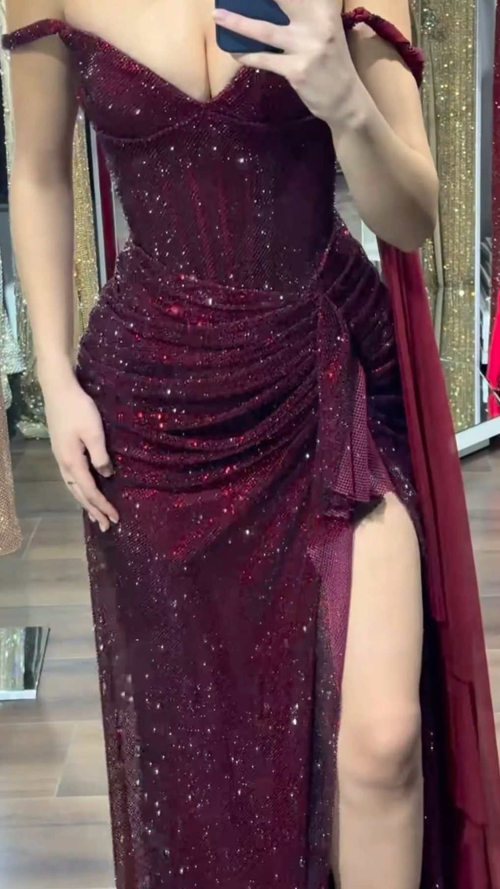 ⊹ Neon Nostalgia: Luxe Party Vibe & Retro Game Art Aesthetic ⊹ 👒 👜 500