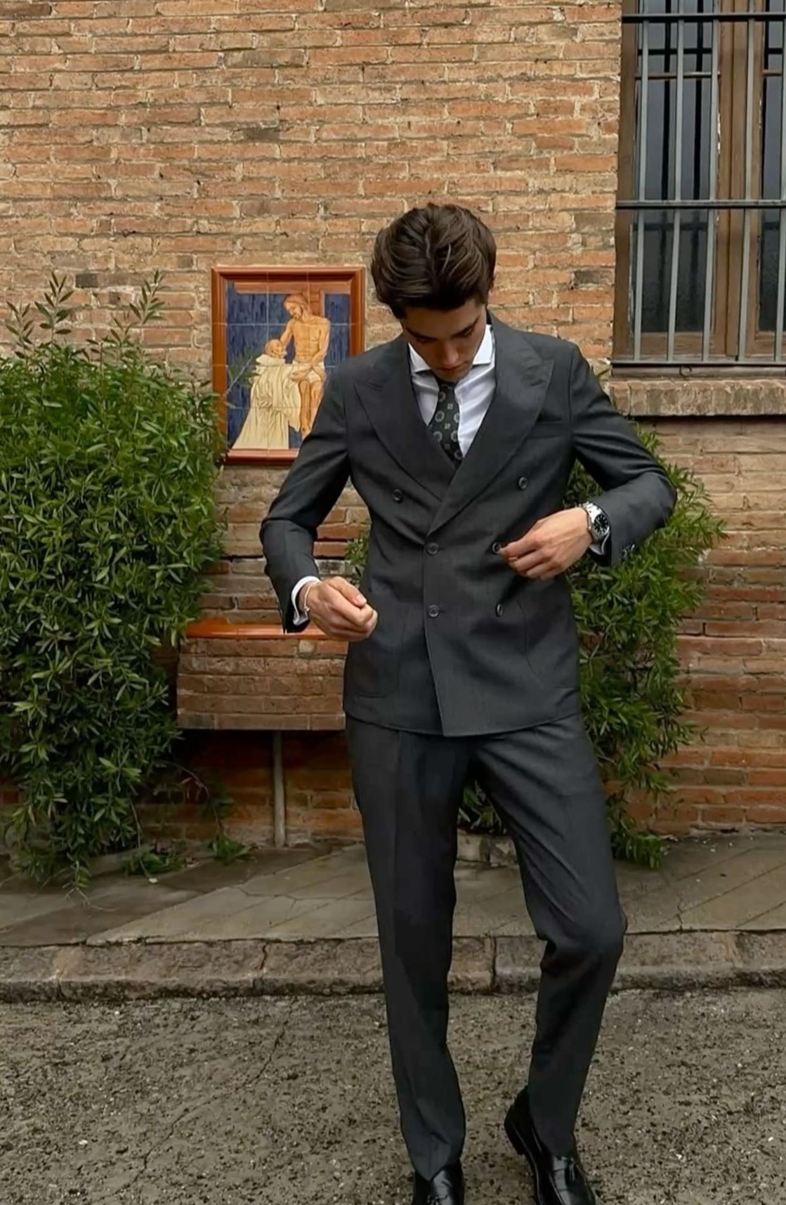 Neon Nostalgia: Scandinavian Party Vibes & Timeless Game Art • 🖼️ 🎨 707