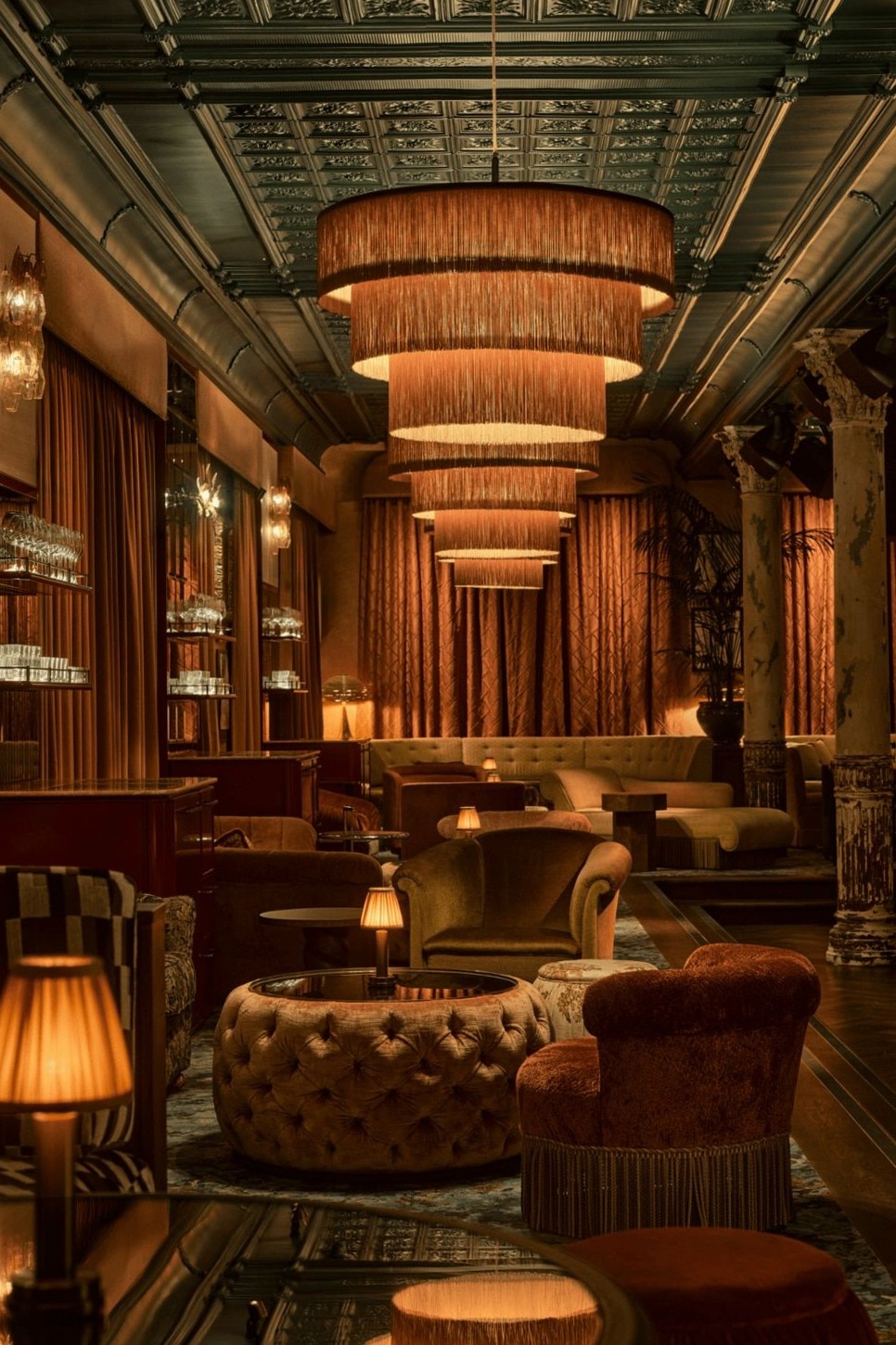 Neon Nostalgia: The Press Merivale Unveils Late-Night Symphony 🍃 387