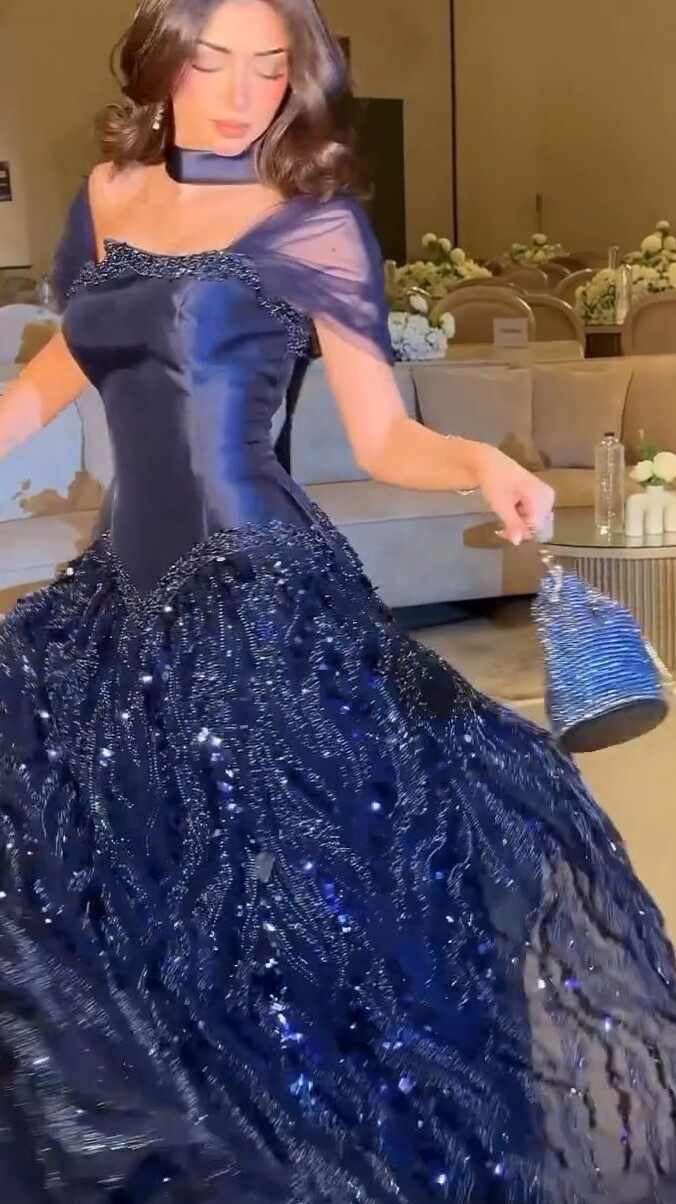 Neon Royal Glam — Vintage Princess Party Aesthetic — design diary 🚗 508