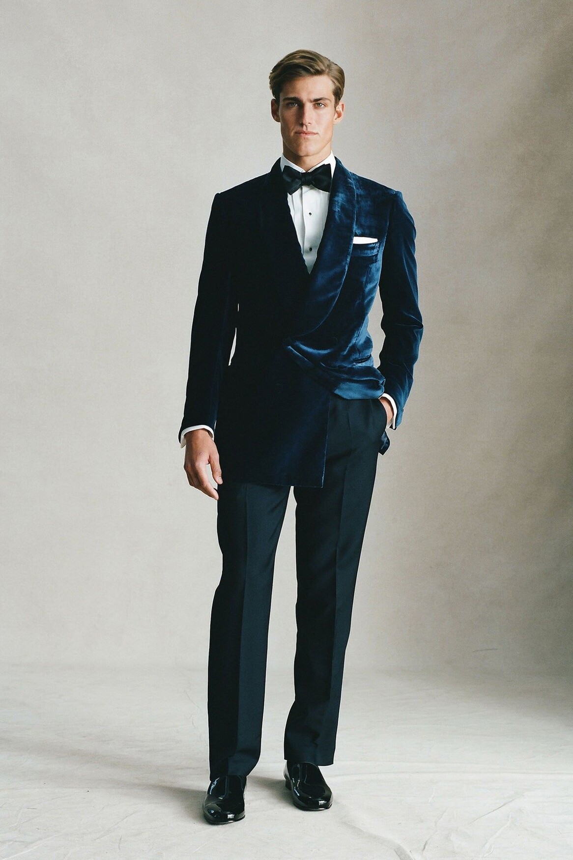 🗺️ 🏙️ ✦ Neon Threads of July 2019: A Vintage Tapestry Unfolds 511