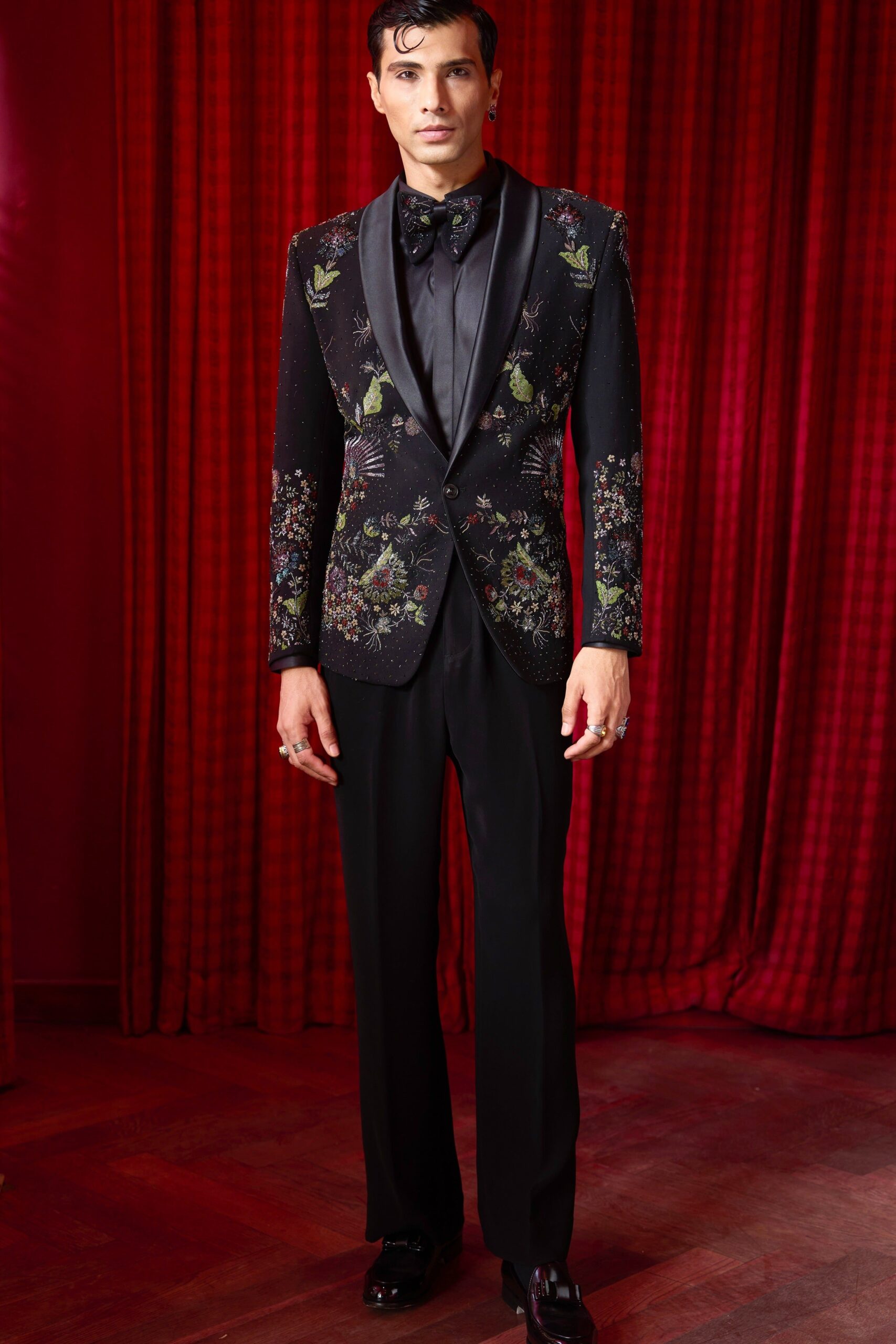 🖤 🖤 🖤 ⟡ Neon Threads of Midnight Garden Elegance 712