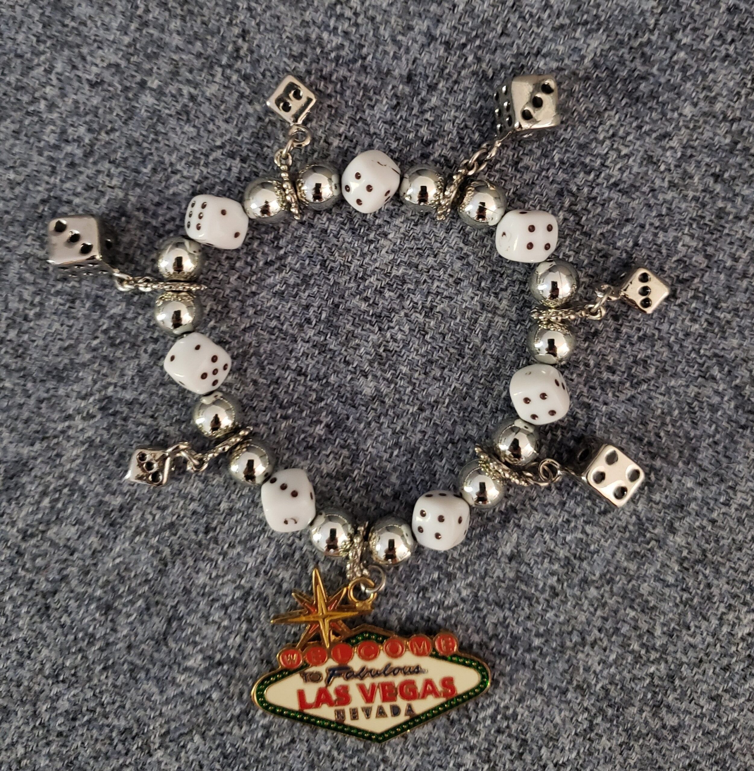 Neon Vegas-Inspired Beaded Bracelet with Glittering Vintage Elegance ⟐ midnight  508