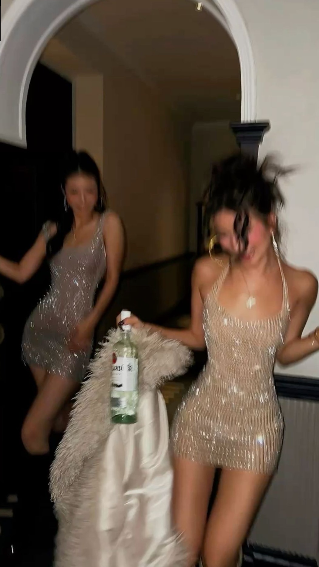 👒 👢 Neon Vintage Elegance for New Year’s Celebration — aesthetic edit 347