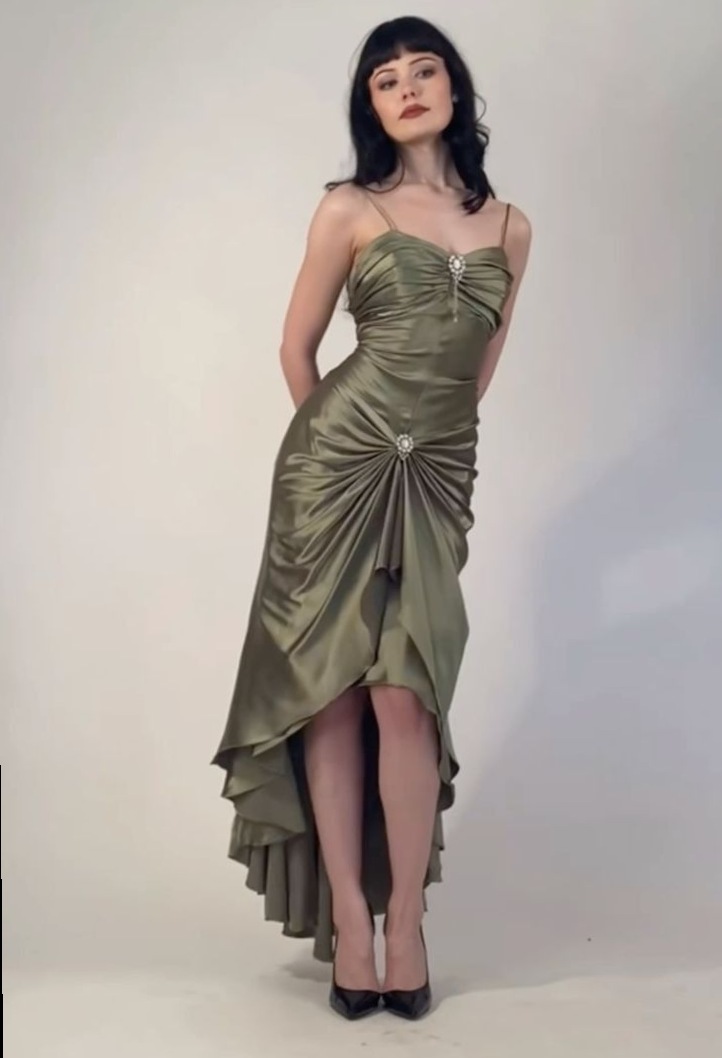 🌻 🌿 ✦ Neon Whispers of a Vintage Brooch Dress 579