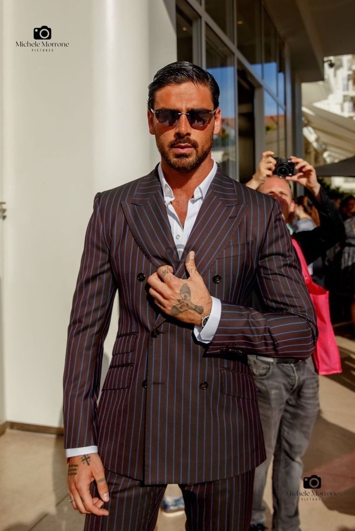 👢 Neon Whispers of a Velvet Night — aesthetic edit 750