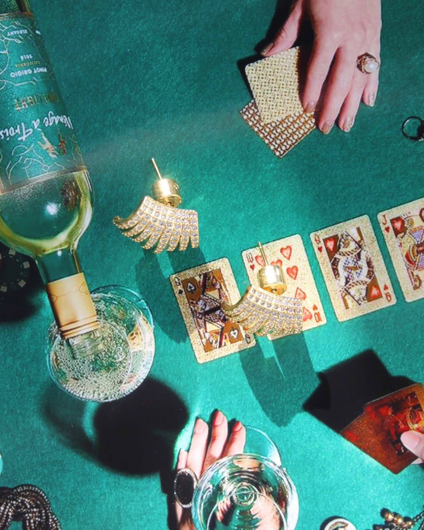 🎰 Neon Whispers of Vintage Sunlight | style sanctuary 197