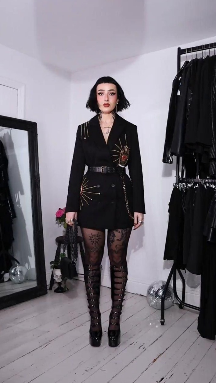 ✈️ 🏖️ ⟡ Neon Whispers of Vintage Glamour 475