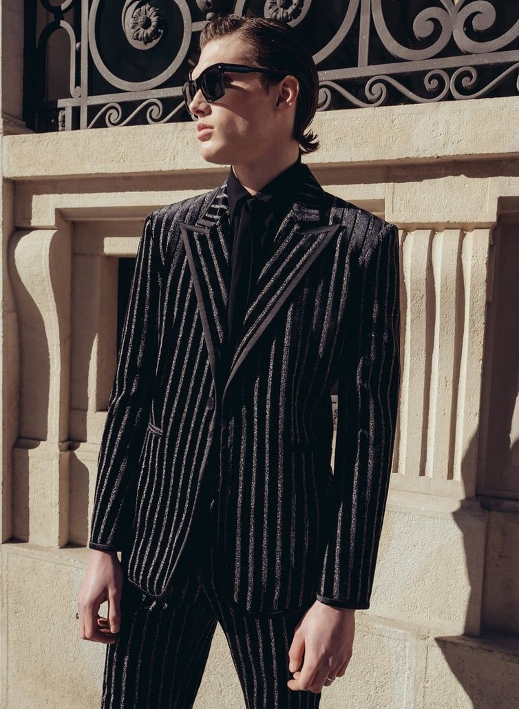 Newly Dropped Neon Elegance with Retro Glow & Party Vibe Art — visual vibe curat 406