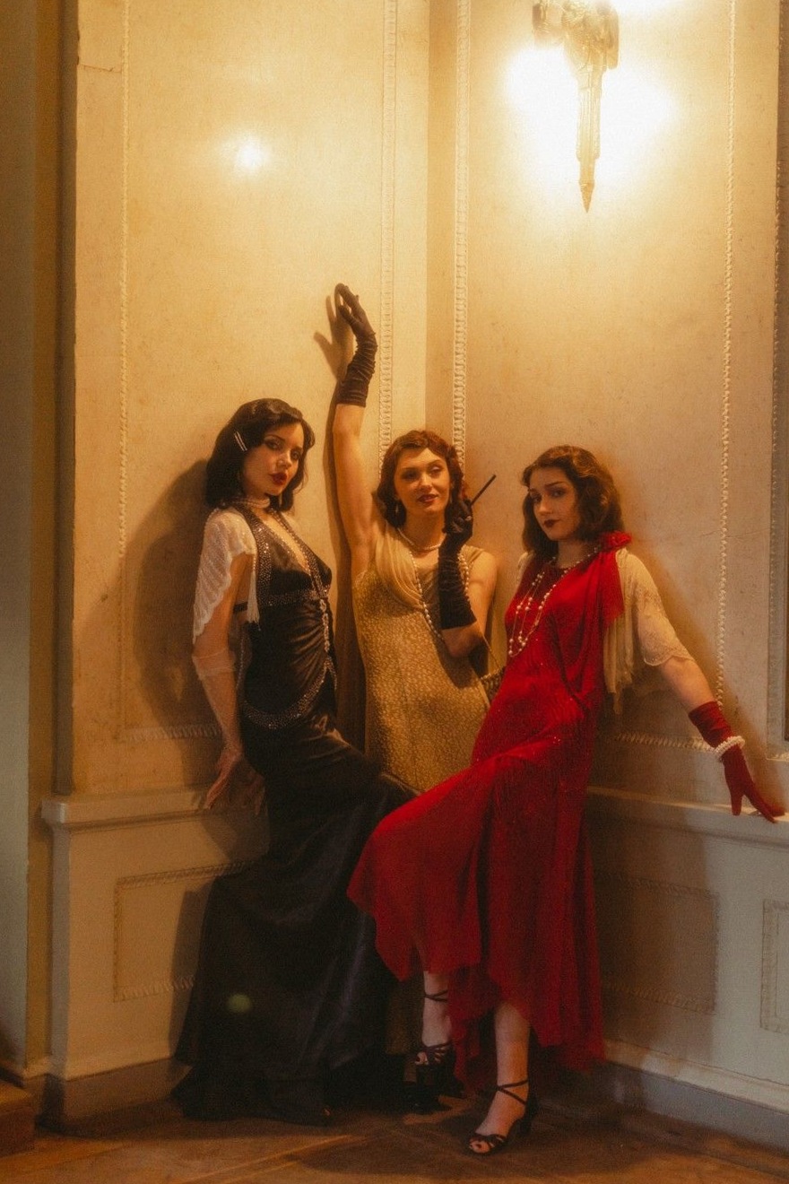 🧣 👒 nostalgic vibes only ✦ Neon Glamour Meets Vintage Seduction 770