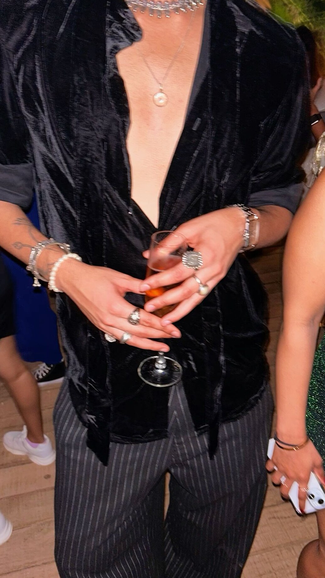 🎪 party planning perfection ✦ Neon Glamour Nights: Vintage Party Vibe & Game Art 251